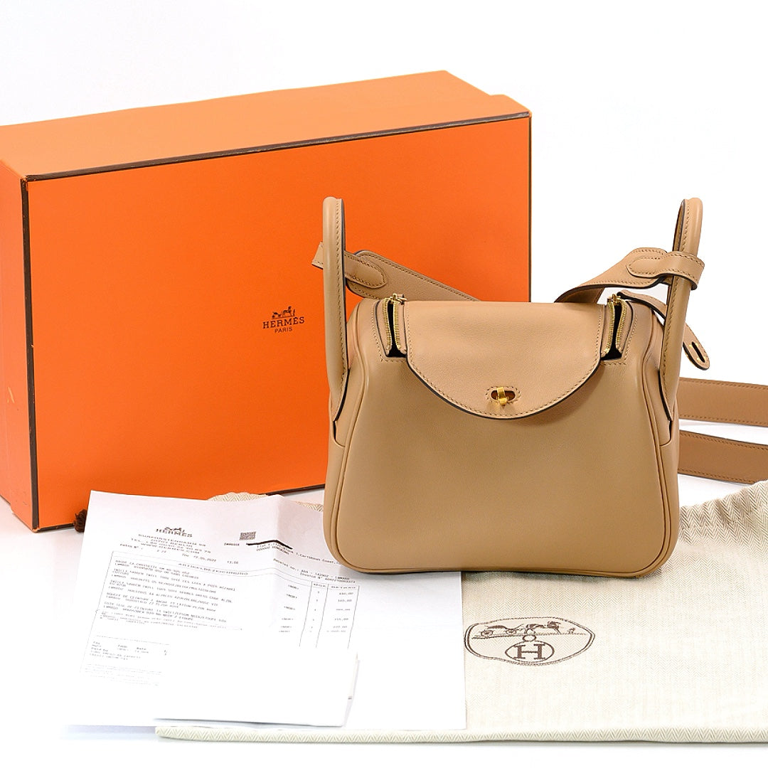 Hermès Biscuit Leather Mini Lindy 20 Shoulder Bag