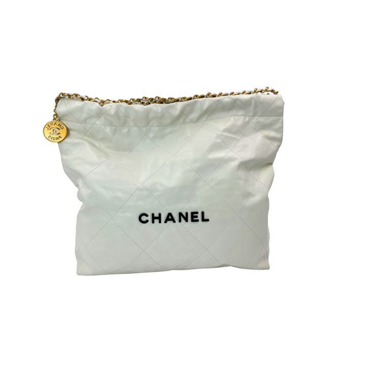 Chanel 22 Bag in White Calfskin Medium size